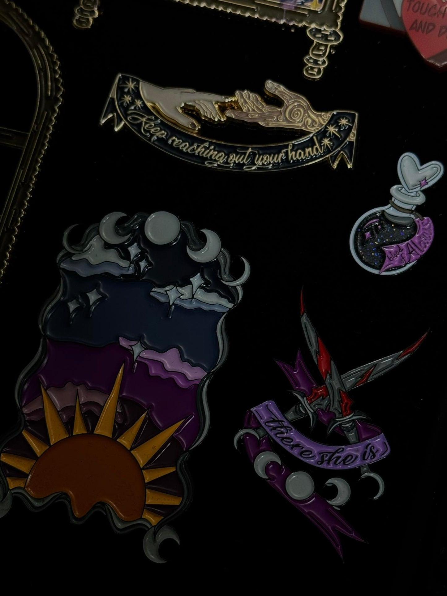 2023 Collection Pins (SJM, Fourth Wing, Crowns of Nyaxia and more}